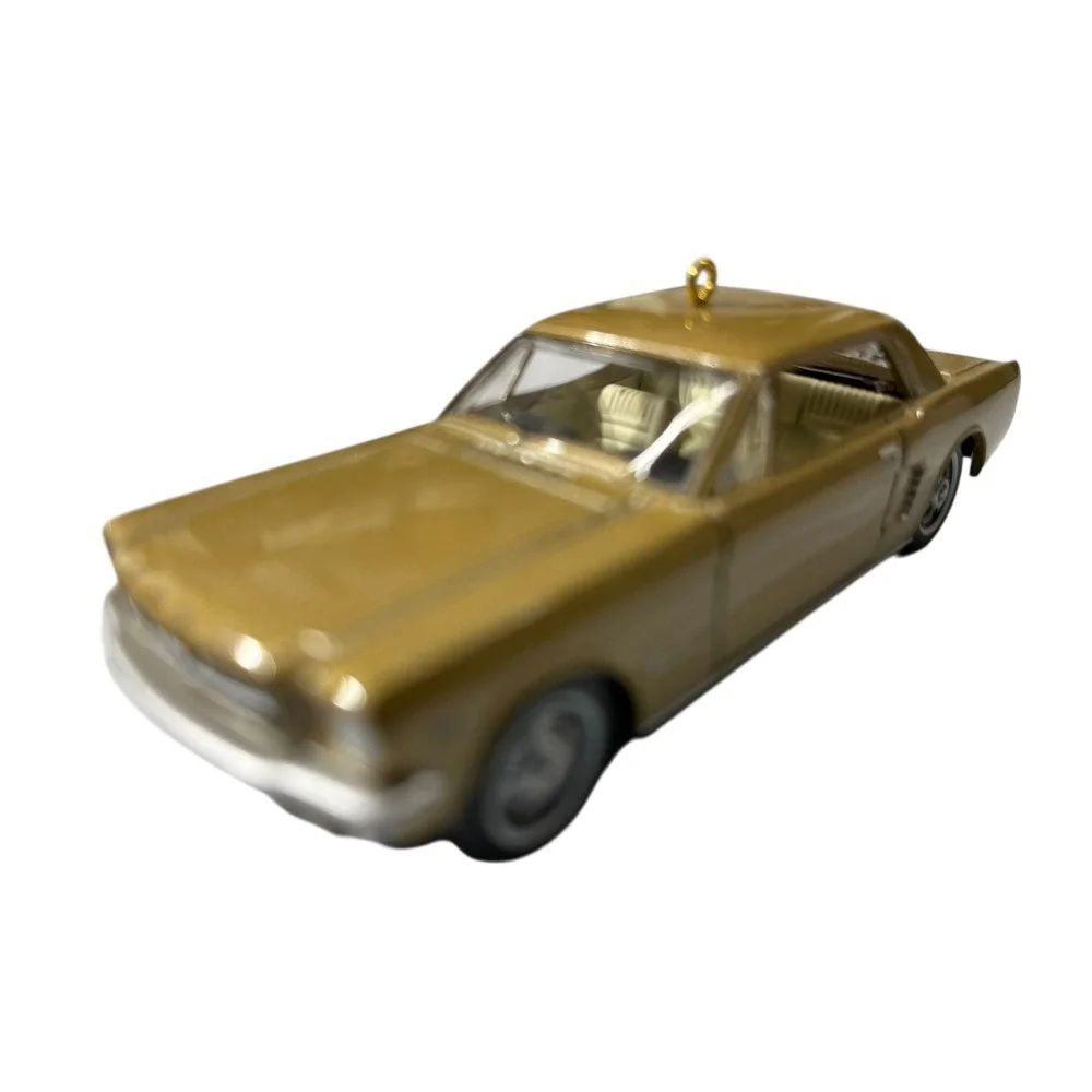 Hallmark Keepsake 1965 Ford‎ Mustang Christmas Ornament 50 Years Gold Diecast